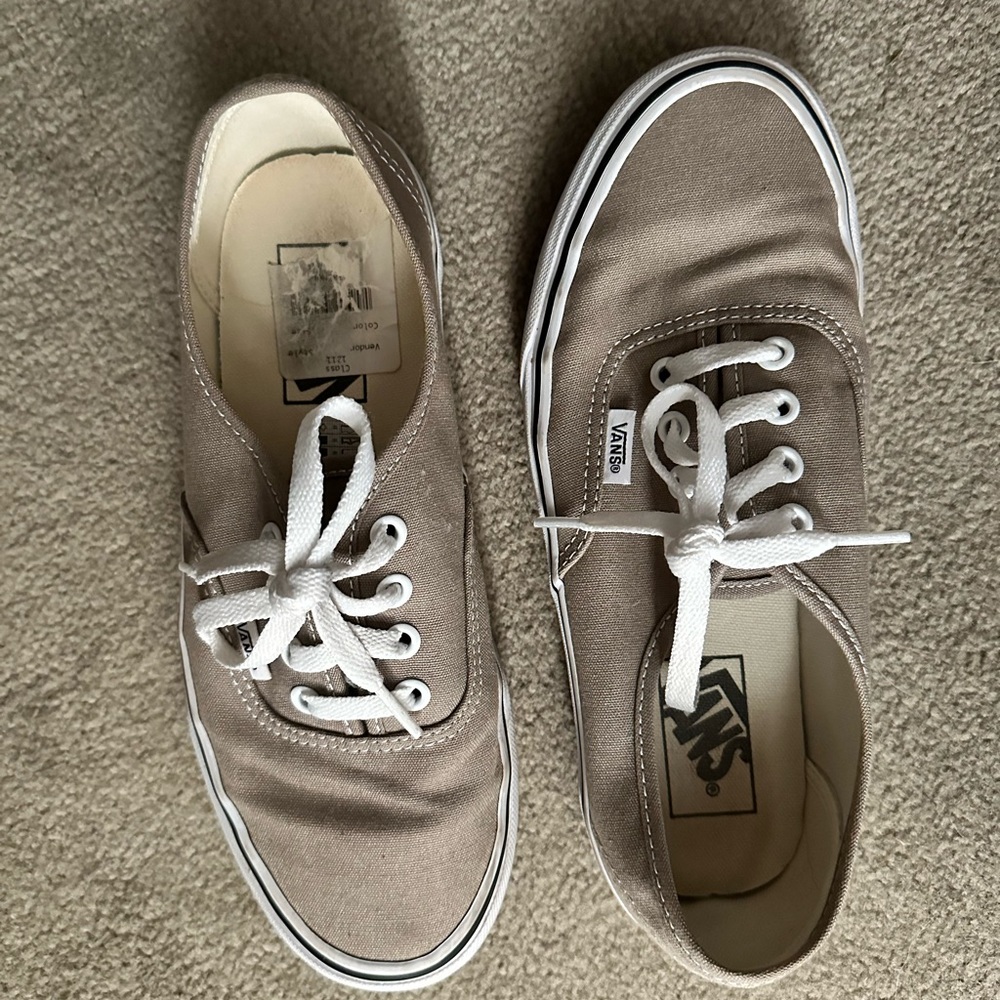 Basically New Vans Authentic Shoe - image 5